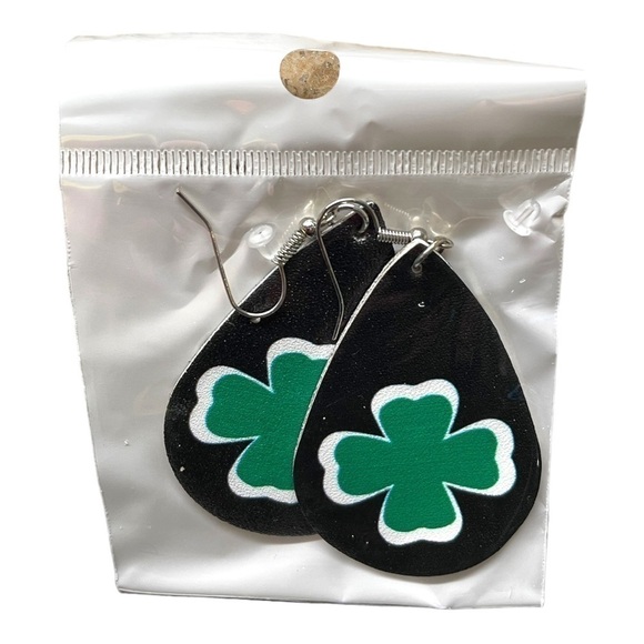 St Patricks Day Shamrock Clover Faux Leather Teardrop Dangle Earrings 3 Pair NWT - Picture 3 of 6